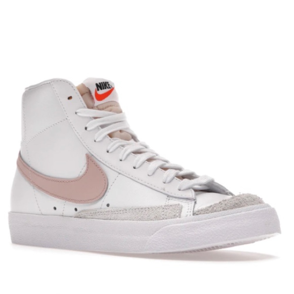 PINK NIKE BLAZERS